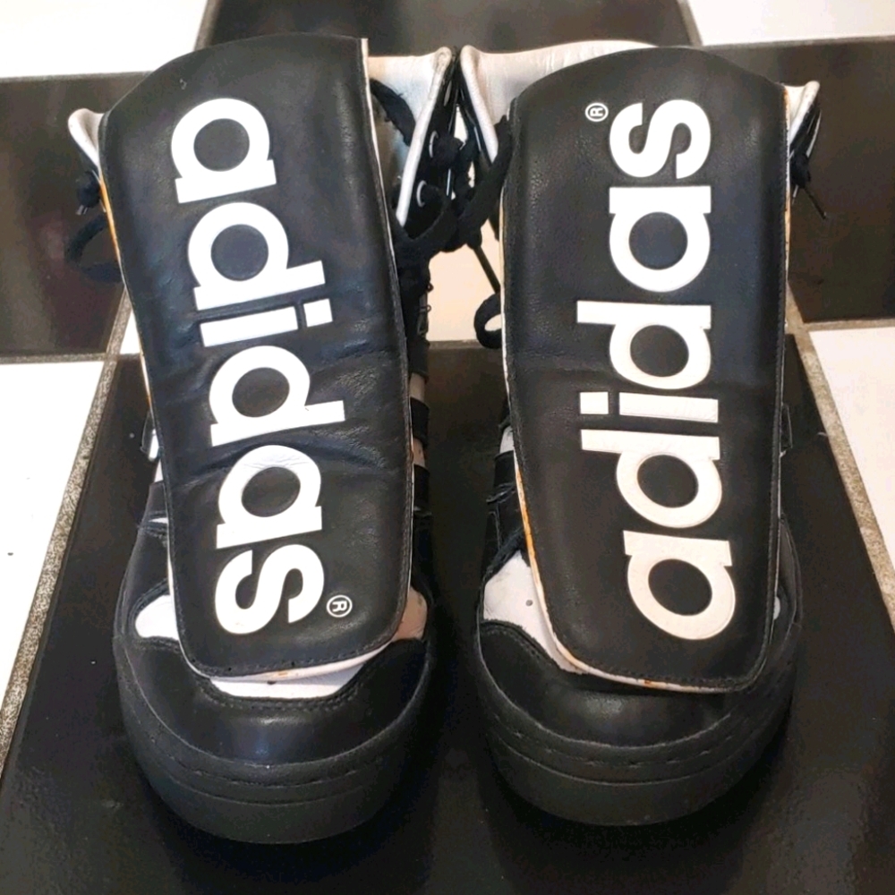 Adidas Originals Sneakers